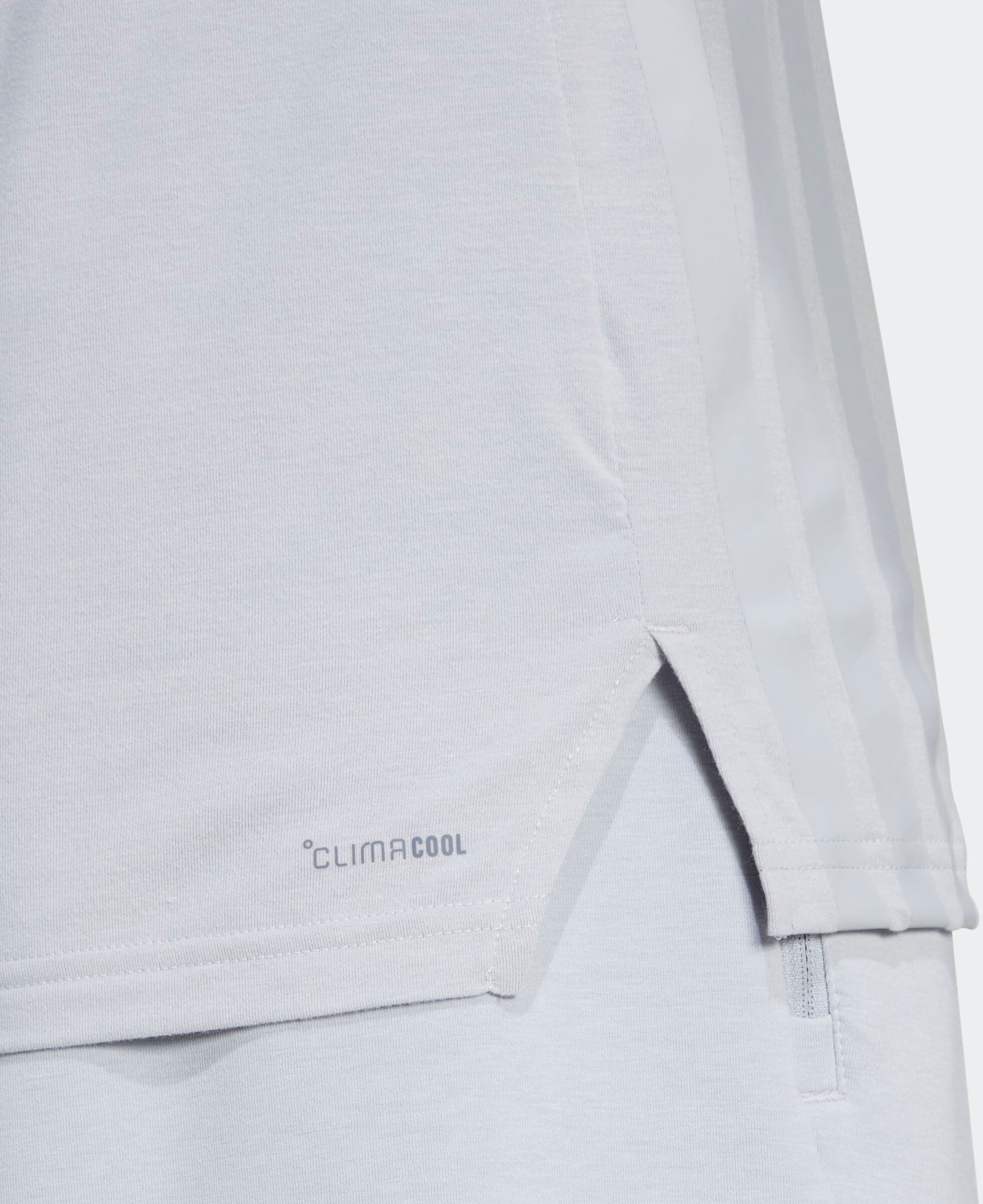 T-Shirt ADIDAS PERFORMANCE "DESIGNED 4 TRAINING 3-STREIFEN", Herren, Gr. XL, silber (halo silber), Obermaterial: 81% Polyester, 14% Lyocell, 5% Elasthan, Rundhals, Shirts T-Shirt halo silber XL