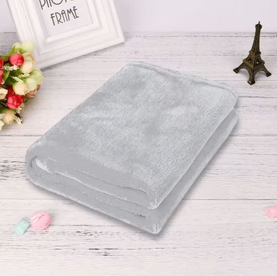 Inspire Curations Solid Micro Plush Coral Fleece Throw Blanket h
