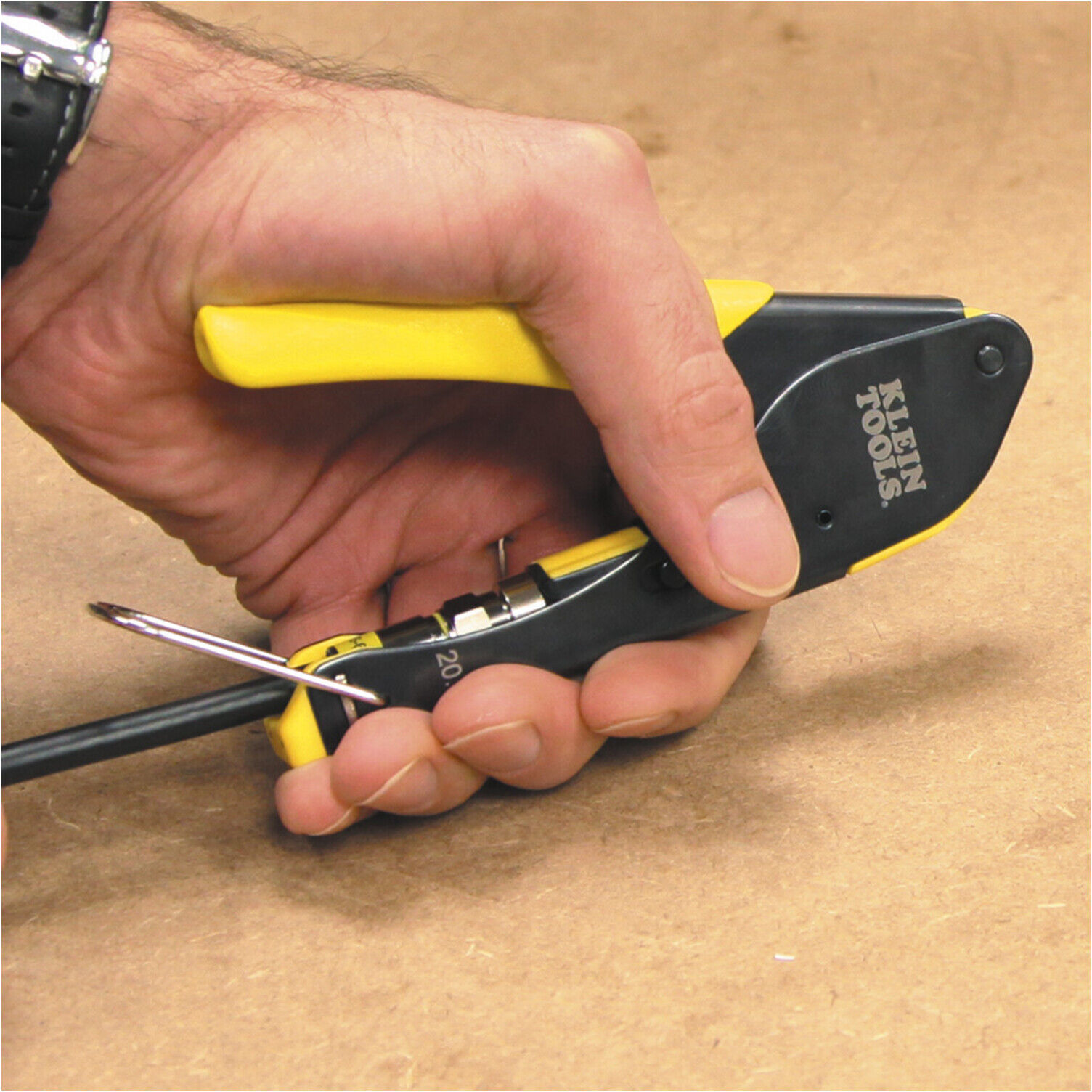 Klein Tools Koax Installations und Testset RG6 RG6Q mit Kabeltester (VDV002818)