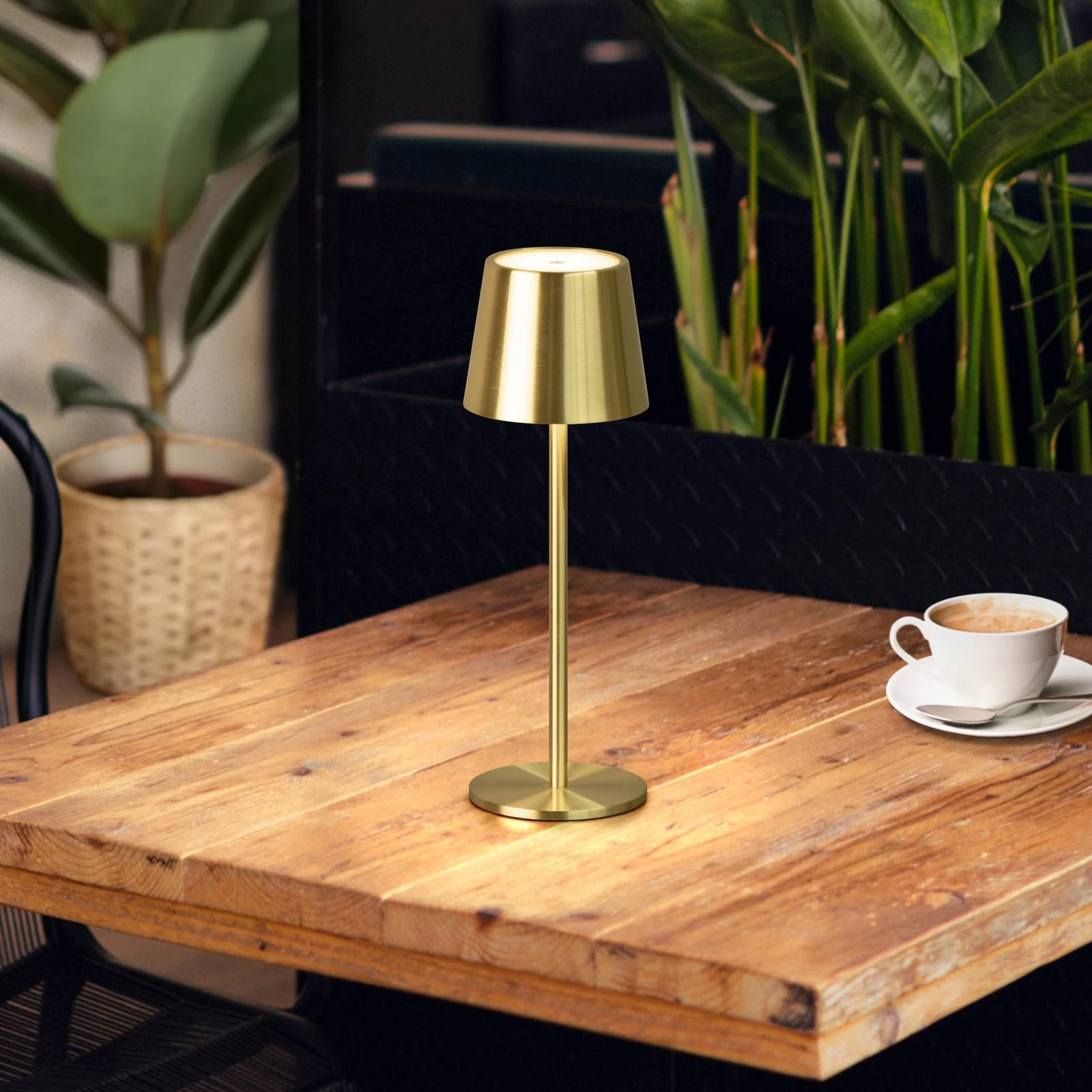 FH Lighting Roxi LED tafellamp, messingkleur, modern, dimbaar, IP54