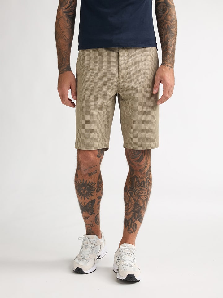 Petrol Industries Shorts in Beige - M