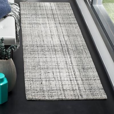 SAFAVIEH Handmade Abstract Nettie Rug