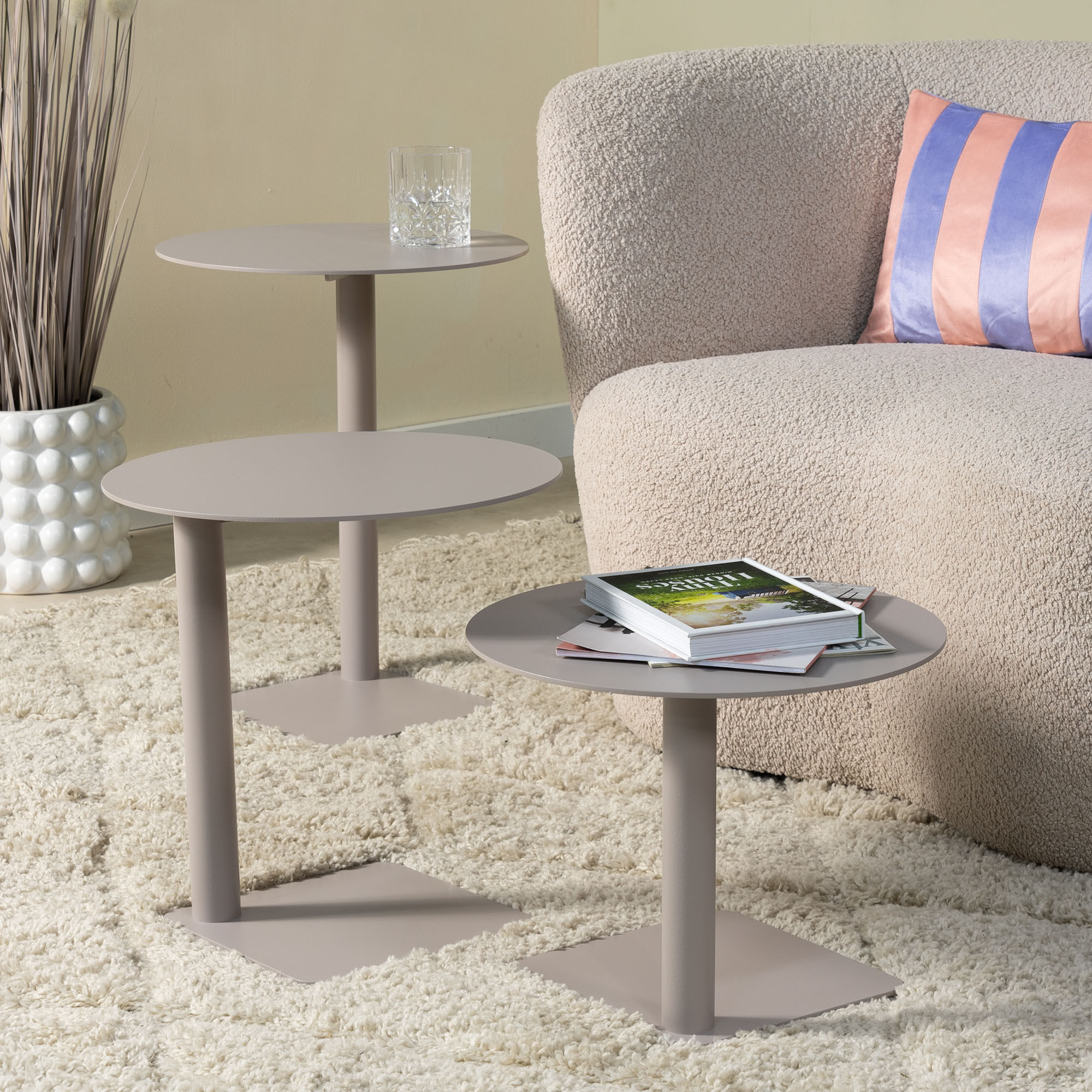 Beistelltisch SPINDER DESIGN "SUNNY 40", grau (silky taupe, silky taupe, silky taupe, silky taupe, silky taupe, silky taupe), B/H/T: 40cm x 40cm x 40cm, Tische, Beistelltisch, Beistelltisch aus Stahl