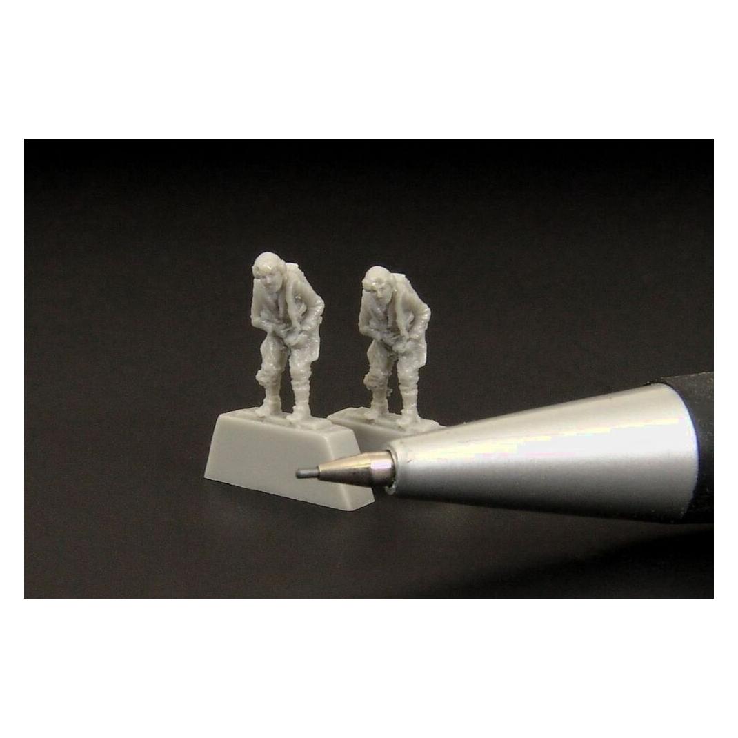 Brengun German pilot WWII (two pieces) (BRL144081)