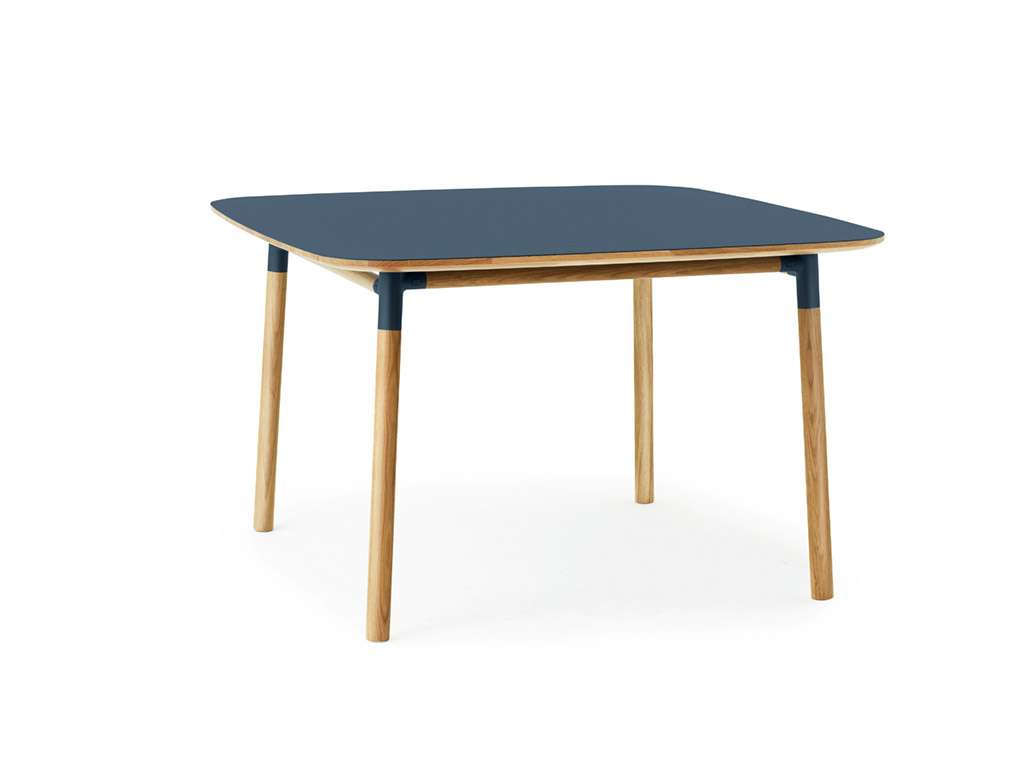 Normann Copenhagen Form Tisch (120 x 120cm, blau, Eiche) 120 x 120cm | blau | Eiche 602831