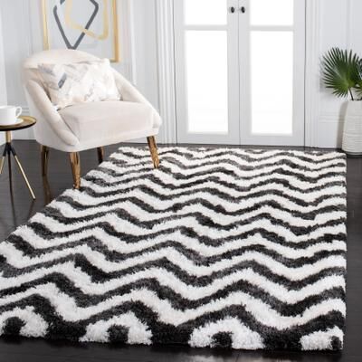 SAFAVIEH Handmade Barcelona Shag Audra Polyester Rug