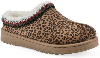 Women's Icebin Clog Slipper by White Mountain in Tan Leopard Fabric (Size 6 M)