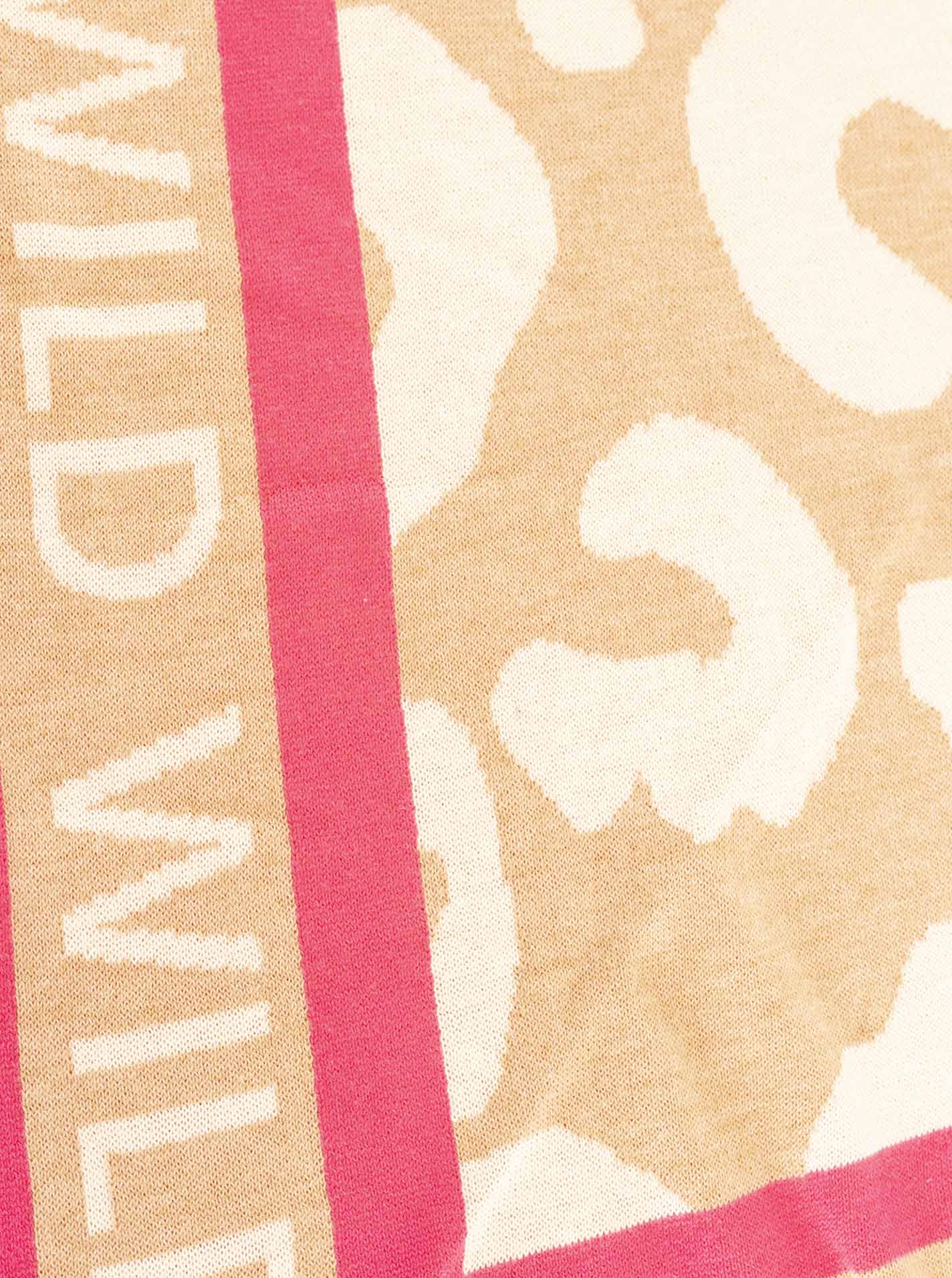 Dreieckstuch ZWILLINGSHERZ "WILD Leo", Damen, beige, Obermaterial: 60% Viskose, 40% Baumwolle, Modetücher Dreieckstuch, Animal-Muster, klassische Dreiecksform, Schriftzug am Rand beige Einheitsgröße