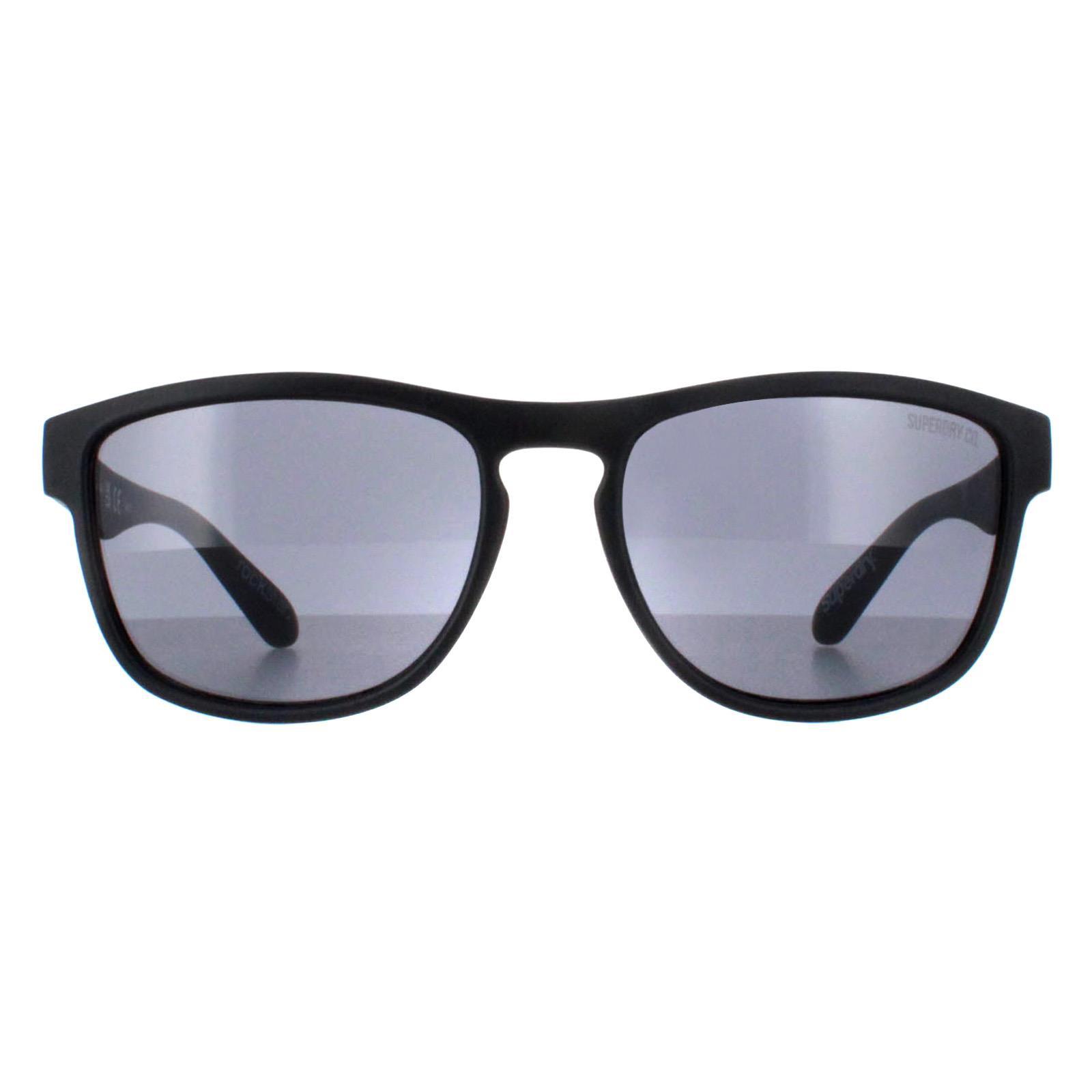 Superdry Rockstar 104A zwartgrijze zonnebril