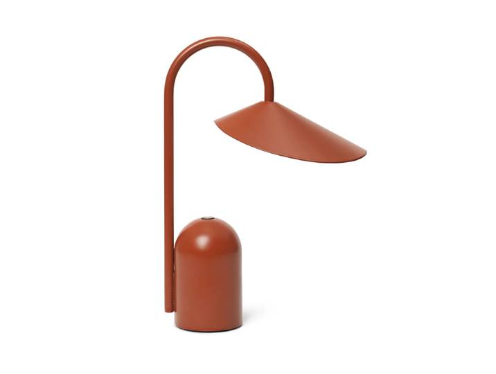 Ferm Living - Arum Akku LED-Tischleuchte, rot