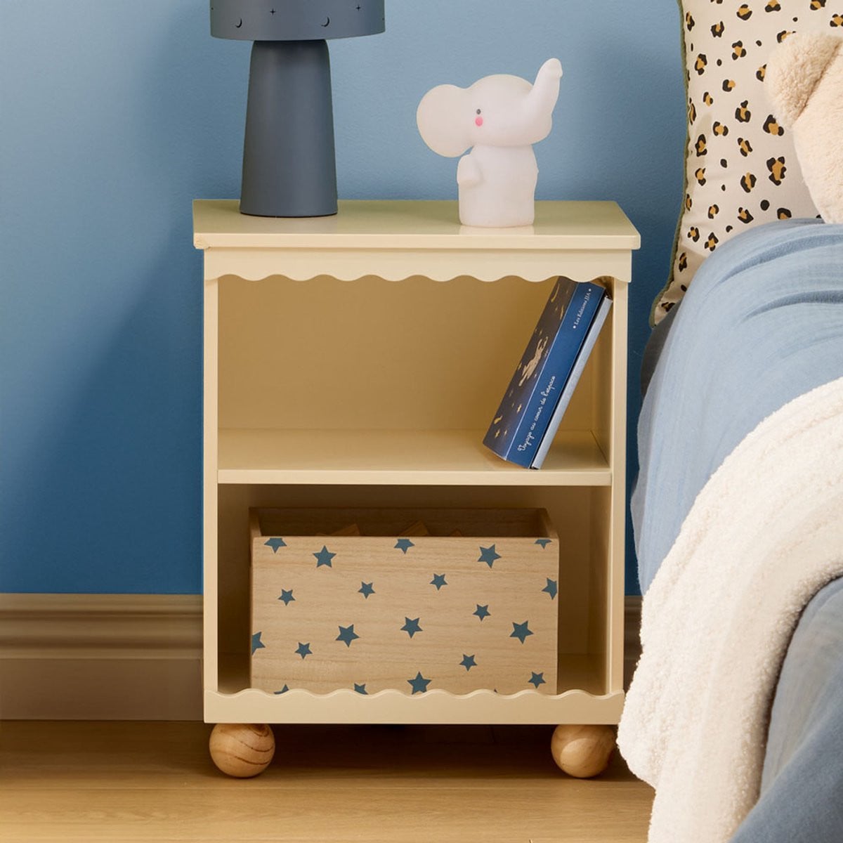 Nachtkastje Elina Beige voor de kinderkamer of slaapkamer