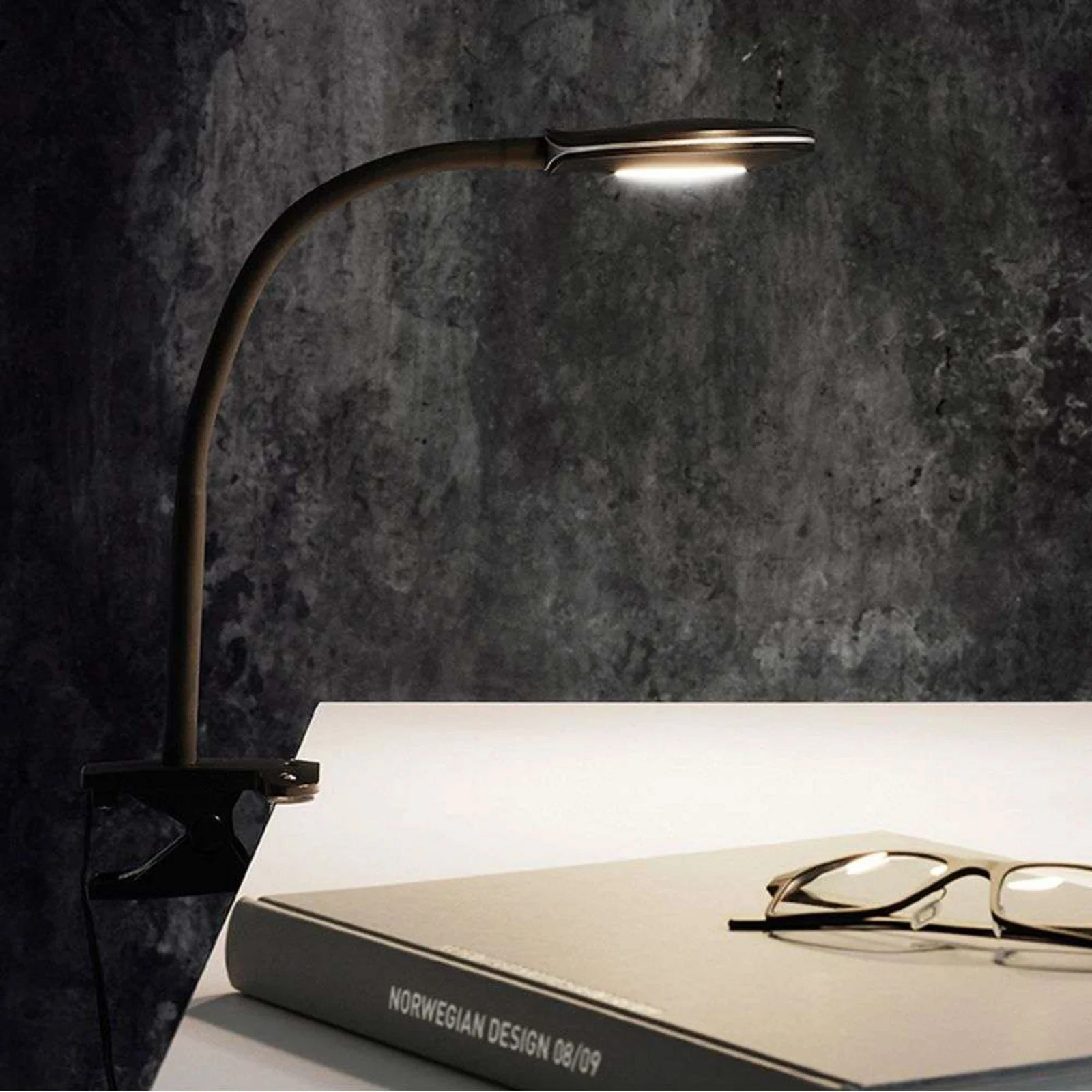 Halo Design Fix LED Klemlamp Black - Kunststof