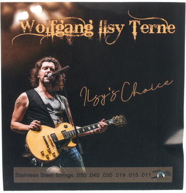 Pyramid Wolfgang Ilsy Terne Signature