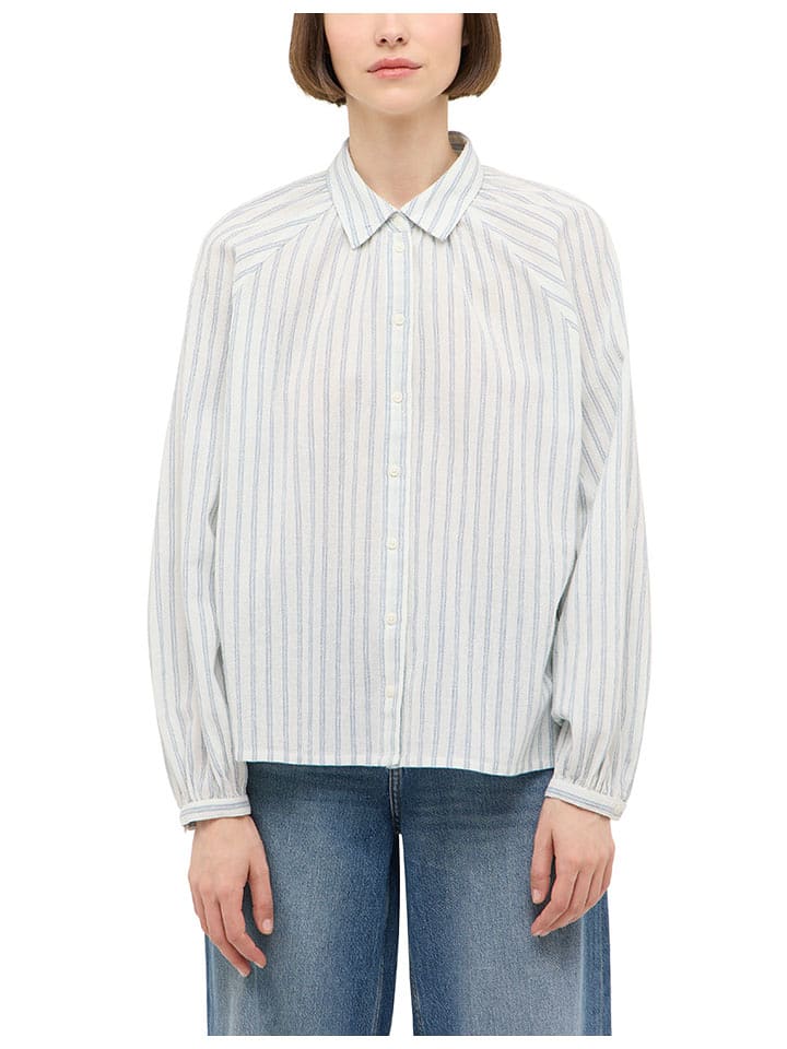 Mustang Bluse in Weiß/ Hellblau - 44