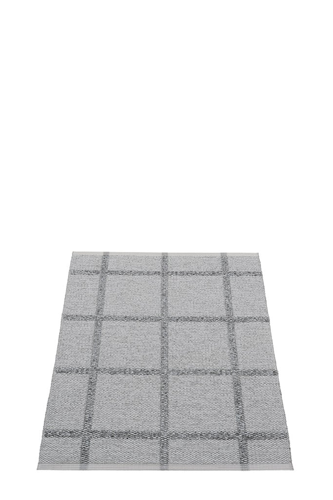 pappelina Ada Outdoor-Teppich - grey / granit metallic (70 x 100cm) 70 x 100cm AD9710