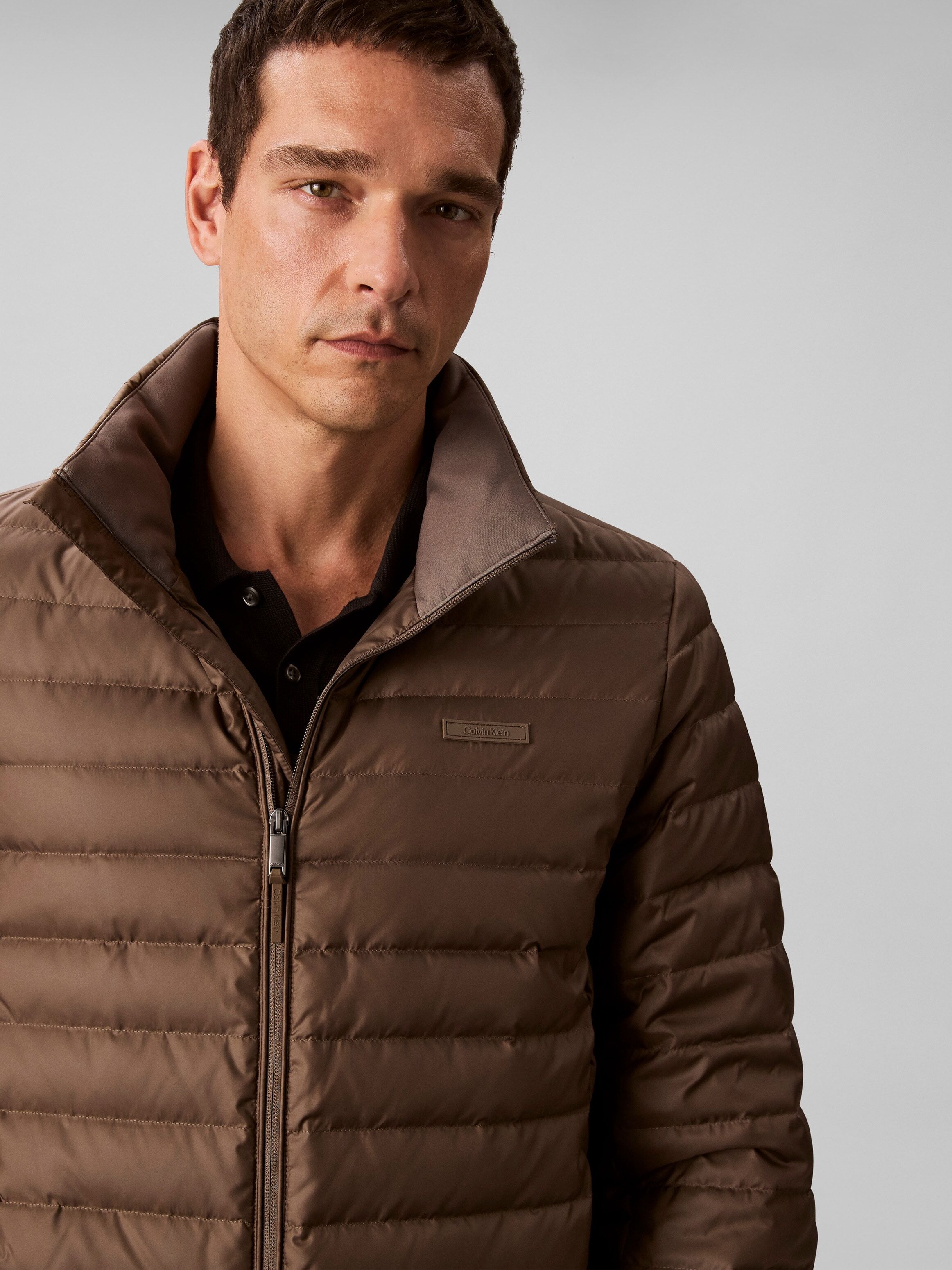 Steppjacke CALVIN KLEIN JEANS "LS LT WT NYLN CHNNLD", Herren, Gr. M, braun (morel), Web, Obermaterial: 100% Polyamid, regular fit normal, Rundhals, eingesetzt gerader Abschluss, Jacken Steppjacke, Mit Rundhalsausschnitt morel M