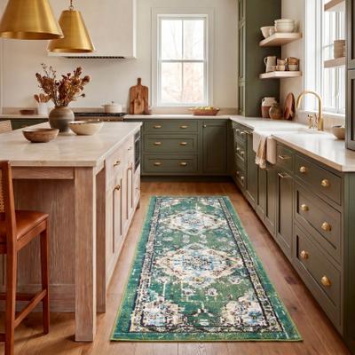 SAFAVIEH Madison Efrosina Boho Medallion Distressed Rug