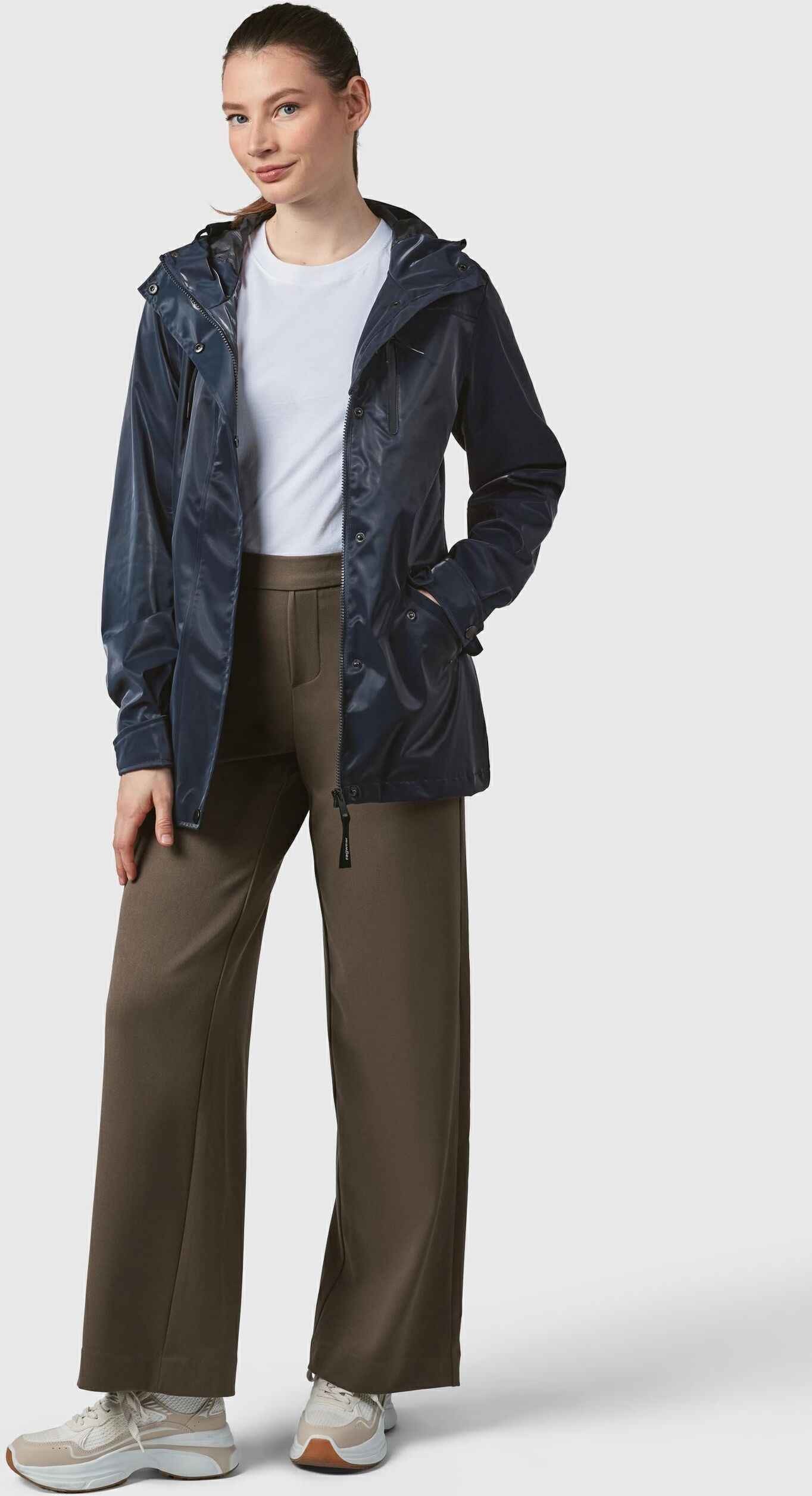 Outdoorjacke RAGWEAR "Meast Rainy", Damen, Gr. L (40), blau (dunkelblau), Obermaterial: 100% Polyester. Beschichtung: 100% Polyurethan. Innenfutter: 100% Polyester, figurumspielend Po-bedeckend, hoch geschlossener Ausschnitt, verstellbar abgesteppte Kante