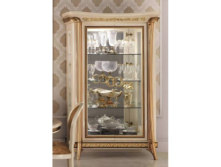 Xlmoebel Glasvitrine Beige Vitrine aus Glas für stilvolle Präsentation von Sammlerstücken (1-St., Vitrine) Hergestellt in Italy
