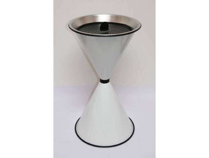 Stand Aschenbecher Diabola 71x40cm weiß inkl. 25 kg Quarzsand SZAGATO Made in Germany 71x40 cm großer Stand-Aschenbecher für überdachten Außenbereich stehend