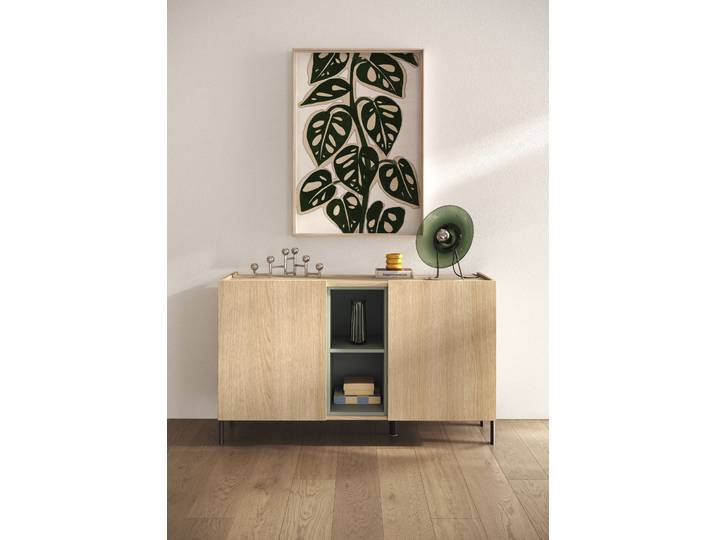 Sideboard OTTO HOME Badia, 132 cm breit, 2 Türen, Anrichte, Kommode, Stauraumschrank , eiche lindberg dekor, B:132cm H:80cm T:42cm, Holzwerkstoff, Sideboards, Sideboard, Innenliegendes Top, gerade Metallfüße, salbeigrüne Farbakzente