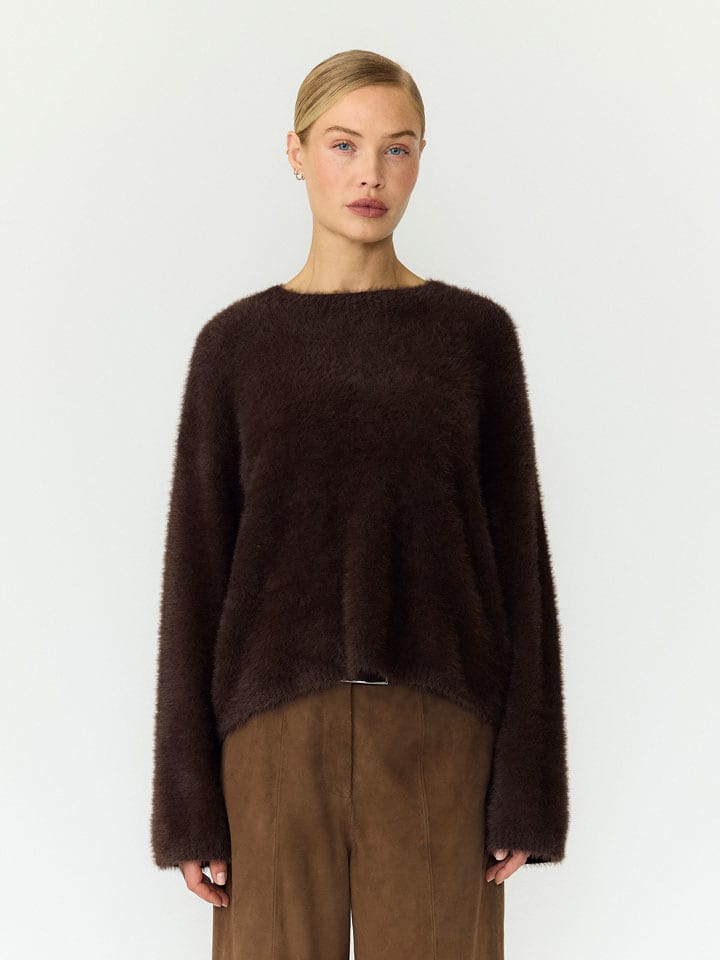 YAS Pullover in Dunkelbraun - S