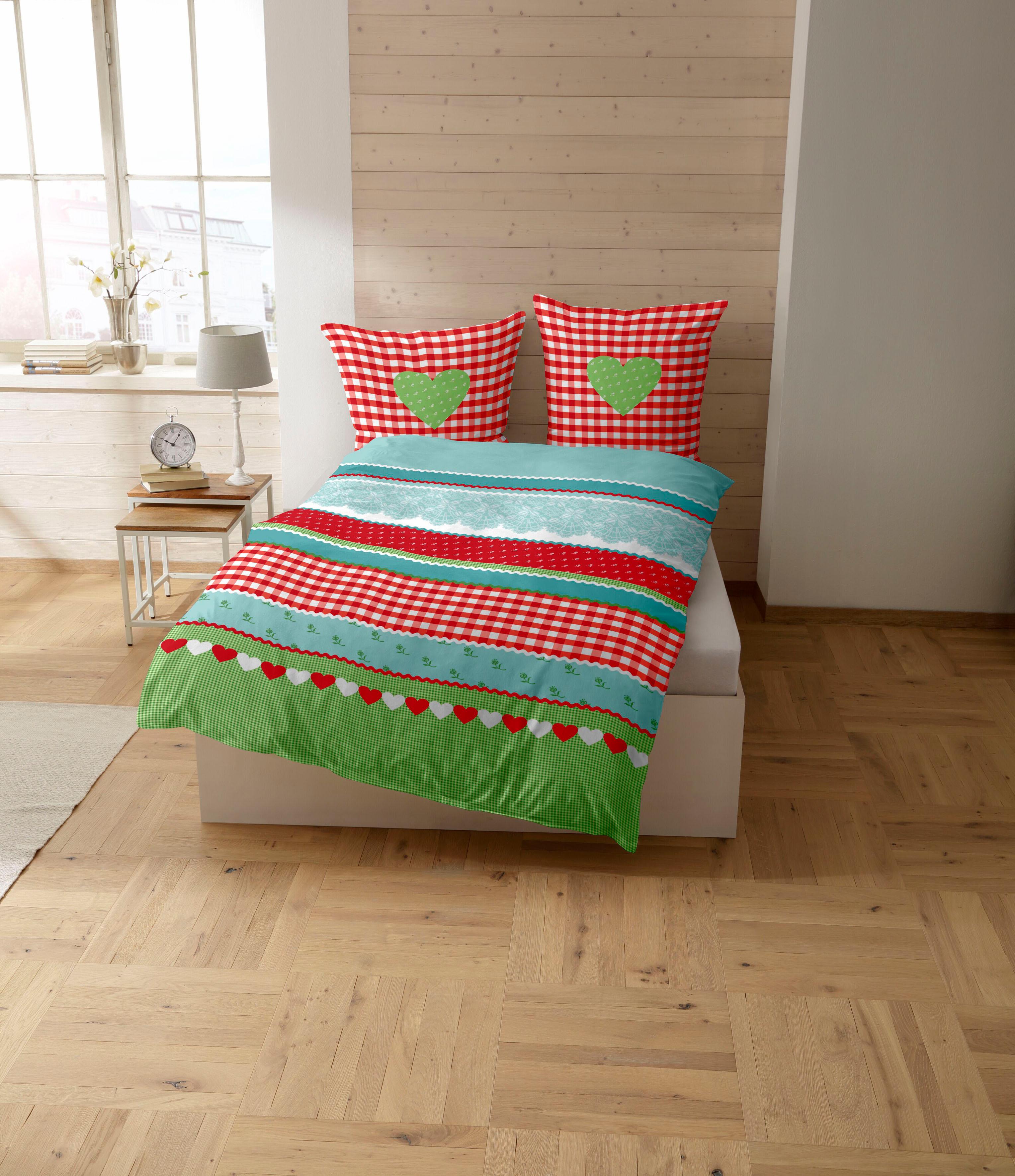 Bettwäsche CASATEX "Herz-Karo", rot (rot, grün), B/L: 155cm x 220cm, 1 Stk., 1 Stk., Renforcé, B/L: 80cm x 80cm, 2 Stk., Renforcé, Obermaterial: 100% Baumwolle, Bettwäsche, Bettwäsche, niedlichem Herz-Karo Design rot, grün B/L: 155cm x 220cm, 1 Stk., 1 St