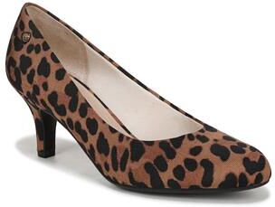 Women's Parigi Heel by LifeStride in Leopard Fabric (Size 7 M)