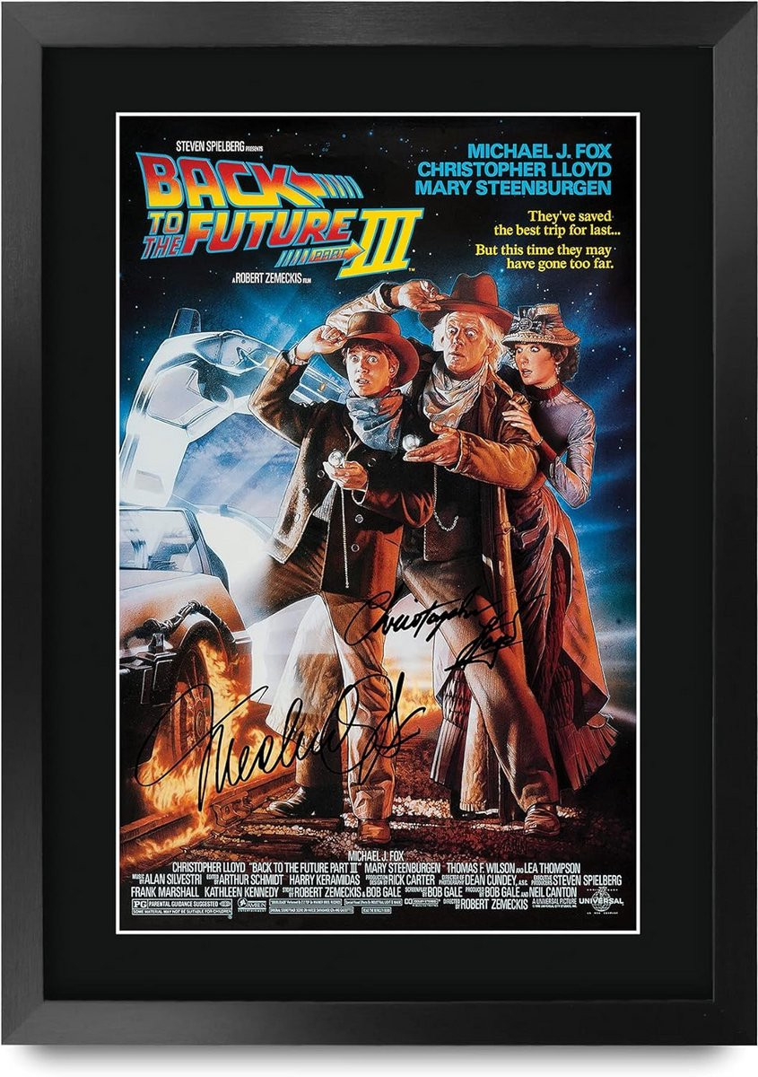 Ingelijste Film Poster Drie: Iconische Sci-Fi Avontuur Graphic Paper Poster