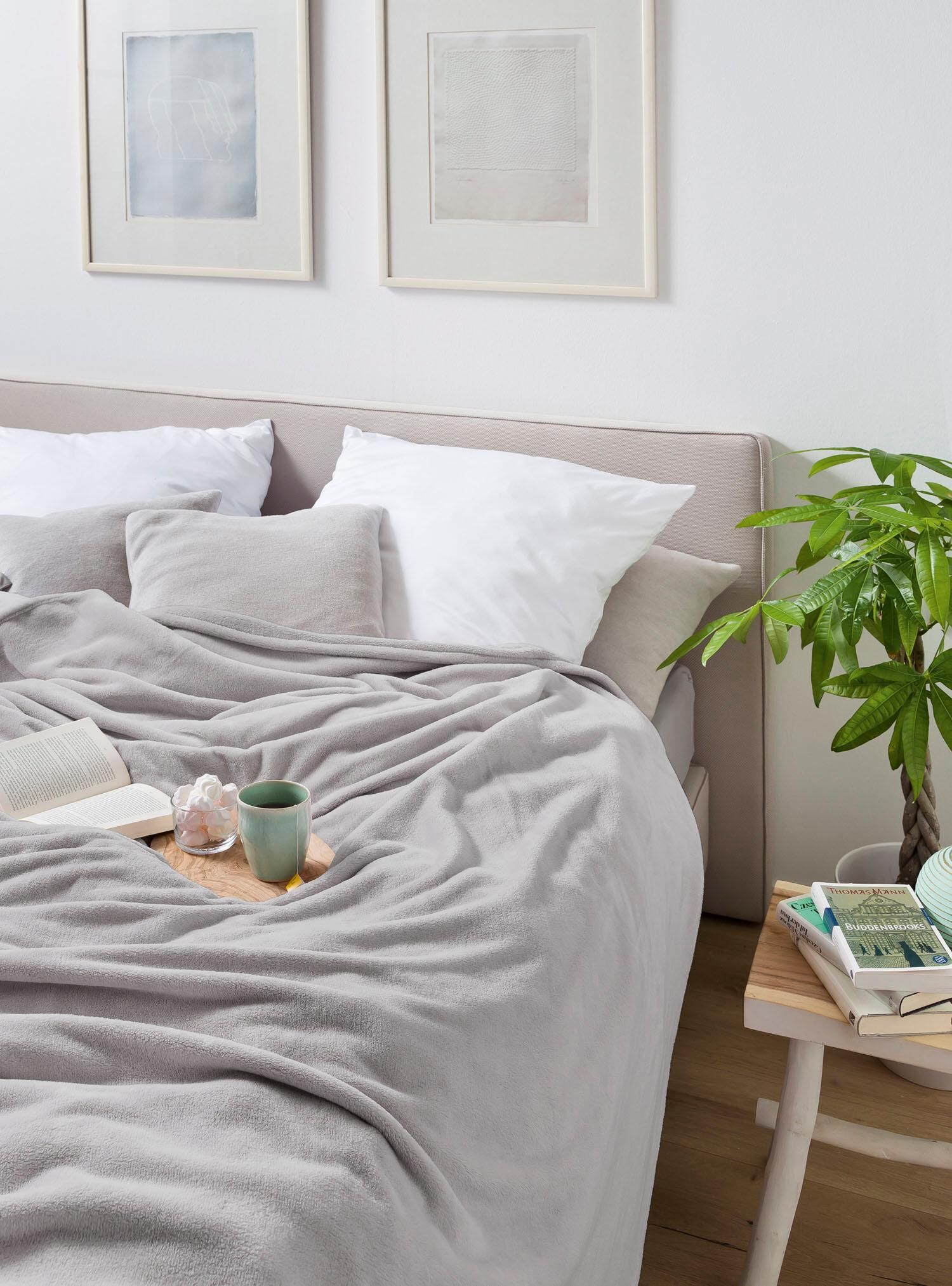 Wohndecke BIEDERLACK "King Fleece", grau, B:150cm L:200cm, Kunstfaser, Wohndecken, Wohndecke, leicht, Kuscheldecke grau B/L: 150cm x 200cm