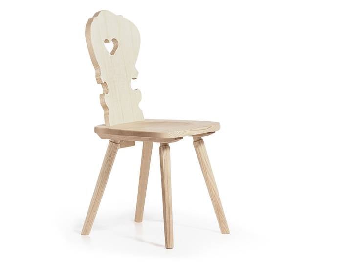VALERIO Stuhl, Material Massivholz, Esche lackiert