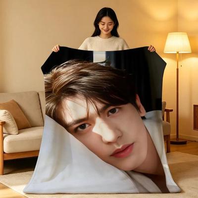 Uplift Picks Zhang Linghe Plush Throw Blanket Soft Celebrity Sofa Blanket 9 100x130 Cm