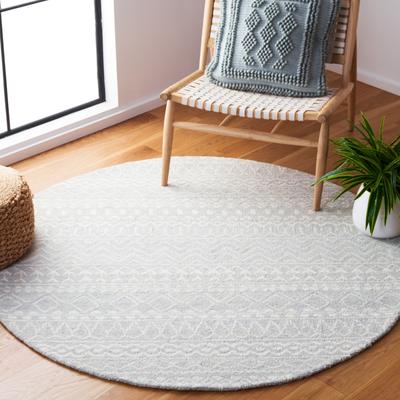SAFAVIEH Handmade Micro-Loop Ljubica Wool Rug