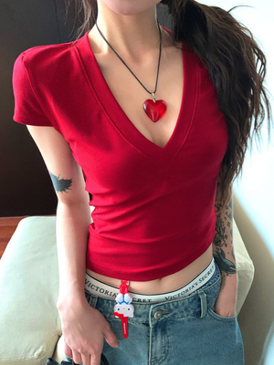 Universal Stock Everyday Women's Crop Top V Neck Fitted Summer Tee red m