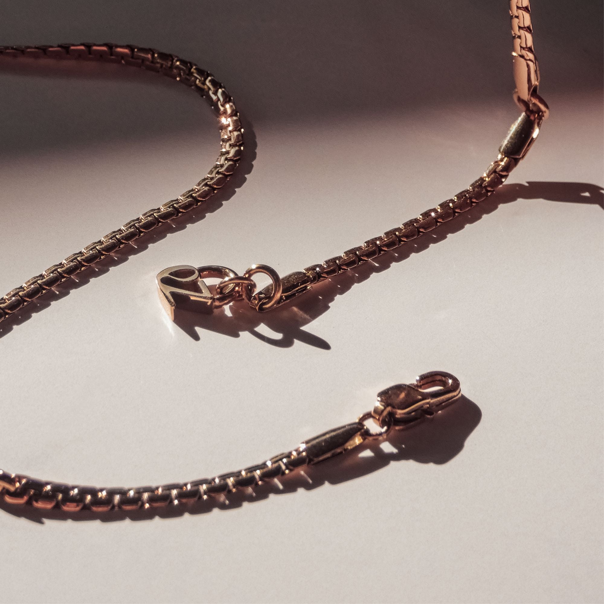 Kette mit Anhänger ECHTZEIT "Schmuck Geschenk Edelstahl Halskette The Sleek One", rosa (roségoldfarben), Halsketten, Edelstahl, L: 56 B: 2mm, Kette mit Anhänger, B:2mm