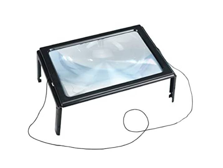 WENKO Maximex Leselupe LED, 300% Vergrößerung, optimale Beleuchtung durch helles LED-Licht, praktische Umhängevorrichtung, standfeste Füße zum, Maße (B x H x T): 29,5 x 10,5 x 17,5 cm