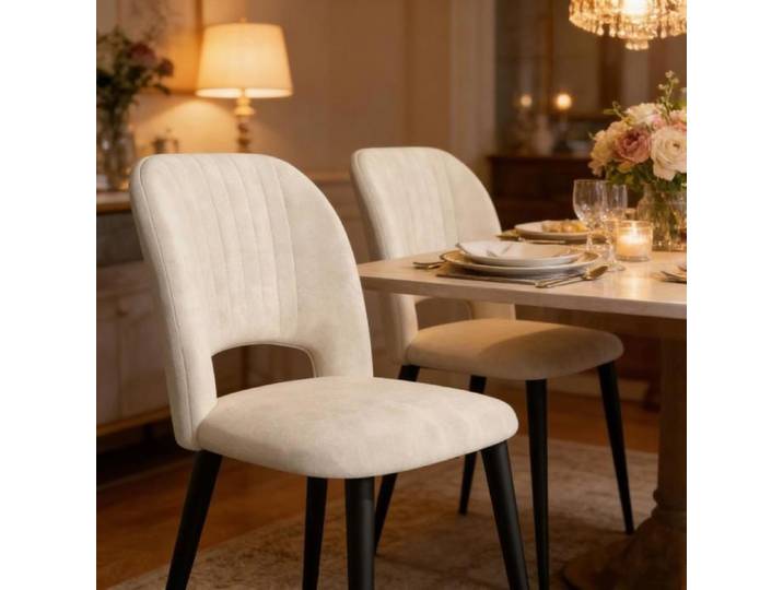 Chleby Lot de 2 Chaises de Salle à Manger Rembourrée Blanc Crème Chaises Velours Scandinave Pieds Métalliques Noir 48x45x85 cm