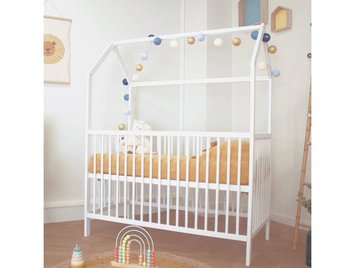 Lit bébé cabane évolutif en bois massif blanc 60x120