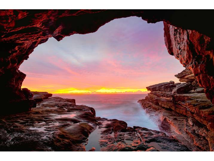 Fototapete PAPERMOON GROTTE-FELSEN HÖHLE SONNENAUFGANG KÜSTE OZEAN MEER , bunt, B:4,5m L:2,8m, Vlies, Tapeten, Fototapete
