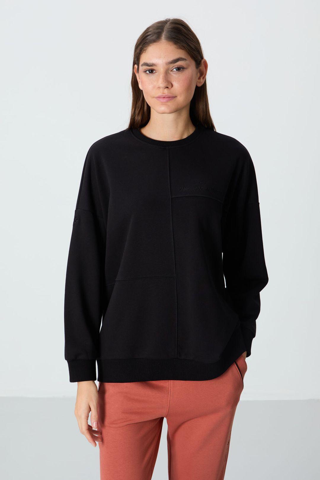 Oversized Crewneck Sweater