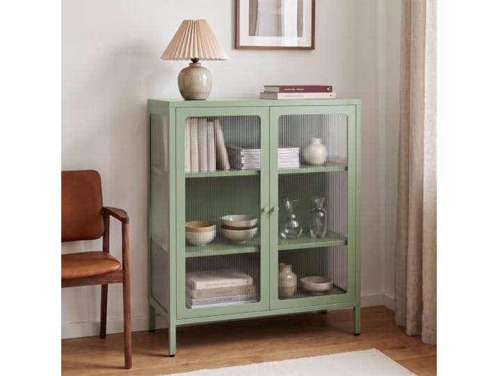 skølm Norns Metallkommode 80 cm, Glastüren, Mintgrün, geriffelte Front Vitrinenschrank, Sideboard mit 3 verstellbaren Fächern, Glasvitrine, Kommode Wohnzimmer & Flur, Buffetschrank, Metallschrank