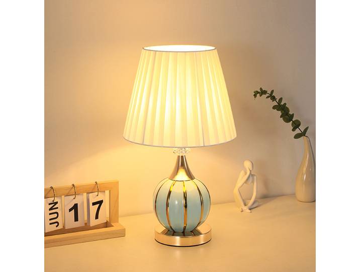 Lumière de luxe LED lampe de bureau en céramique chambre lampe de chevet ménage postmoderne Simple nordique salon étude luminaires