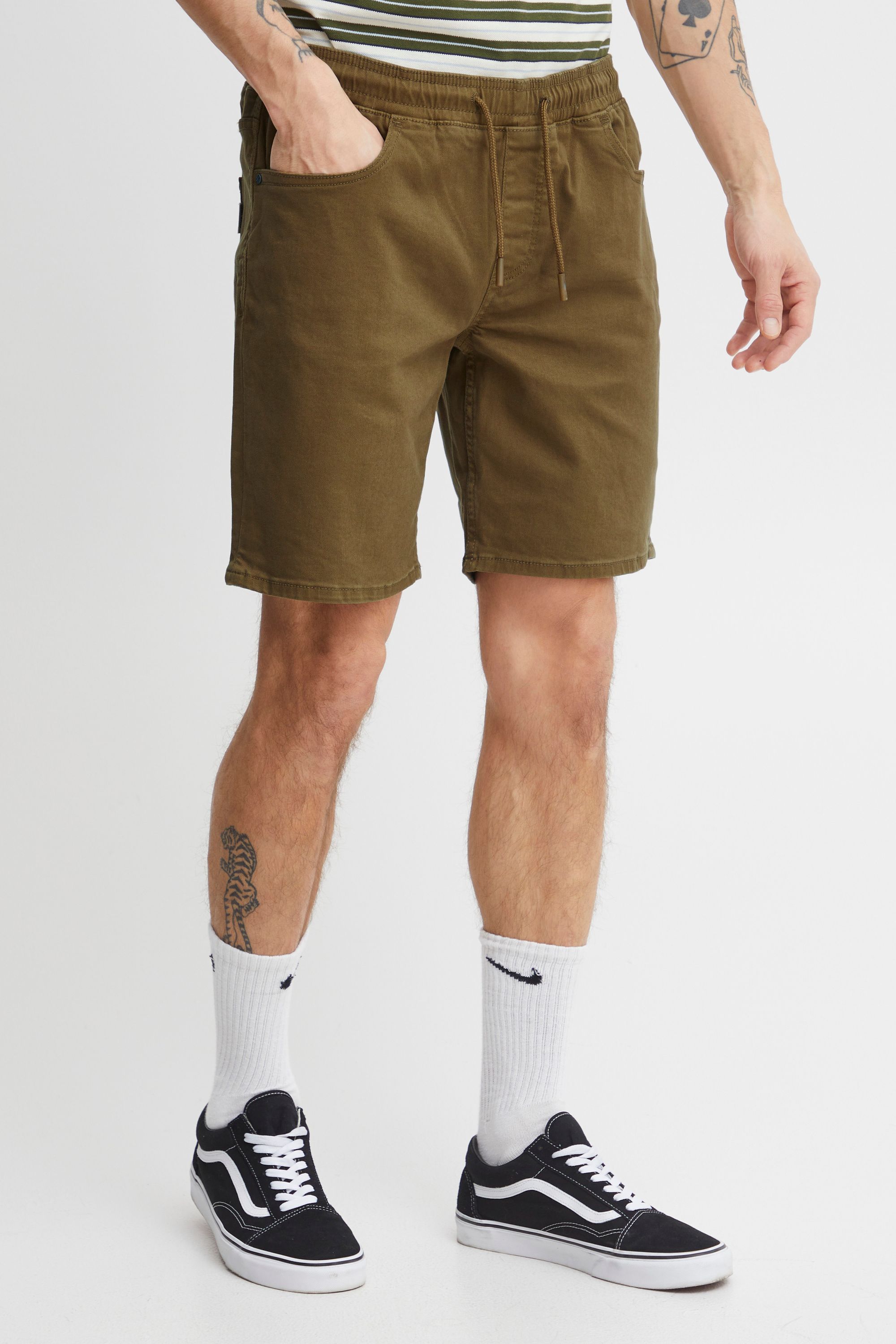 Jeansshorts BLEND "Jeansshorts BHDenimshorts", Herren, Gr. L, N-Gr, grün (nutria), Obermaterial: 98% Baumwolle CO. 2% Elasthan EL., Jeans Jeansshorts