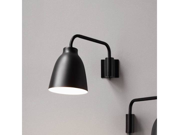 FRITZ HANSEN Designer Wandleuchte Caravaggio, dimmbar, schwarz, für Wohn- / Esszimmer, Metall, Design