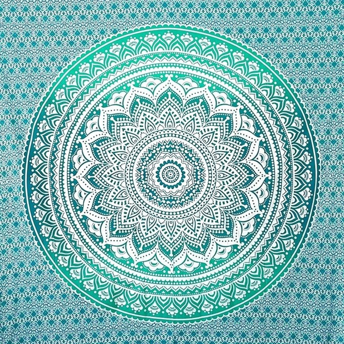 Extra groot zandvrij strandlaken met mandala print voor volwassenen