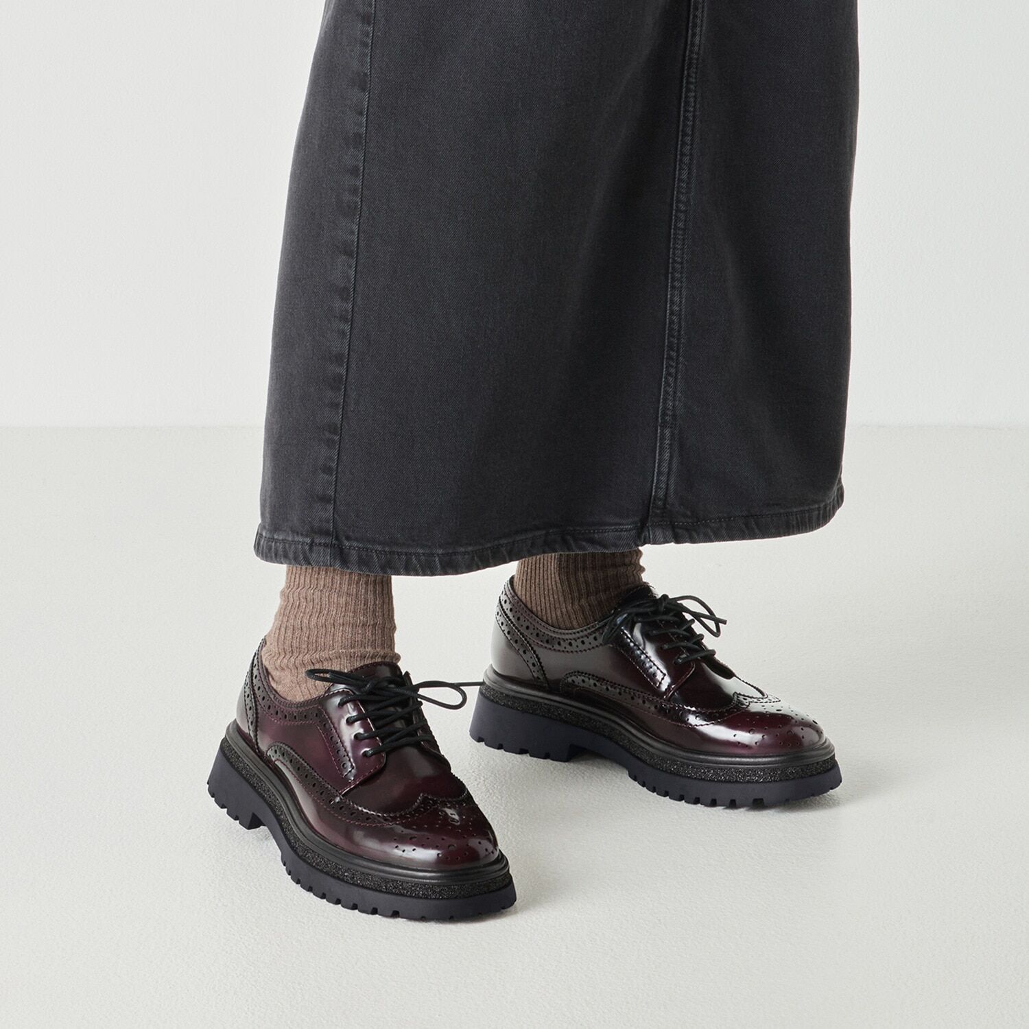 Schnürschuh TAMARIS, Damen, Gr. 39, dunkelrot, Lacklederimitat, glänzend, festlich, Schuhe Schnürschuh, Halbschuh, Businessschuh in veganer Verarbeitung dunkelrot 39