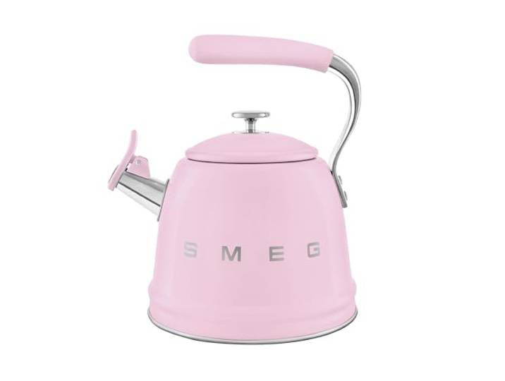 Smeg\, Bouilloire Sifflante WKF01PK\, en Acier Inoxydable\, Capacité 2\,3 L\, Couvercle Amovible et Bec Doseur\, Compatible avec Induction\, Rose