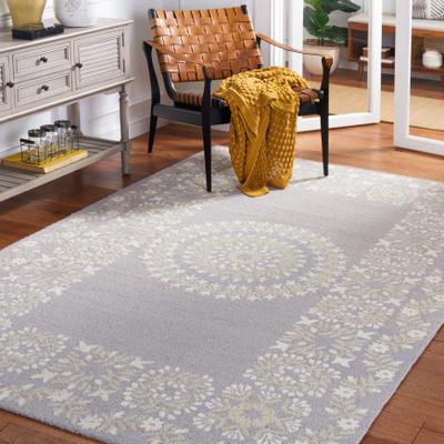 SAFAVIEH Handmade Empire Gillina Floral Wool Rug