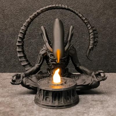 Multisell Products Hub Creative Desktop Decoration, Alien shaped Desktop Ornament, Birthday Gift Idea c