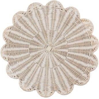 Saro Lifestyle "Rattan Placemats (Set of 4) - Handwoven Scalloped Design for Dining & Entertaining, 15"""